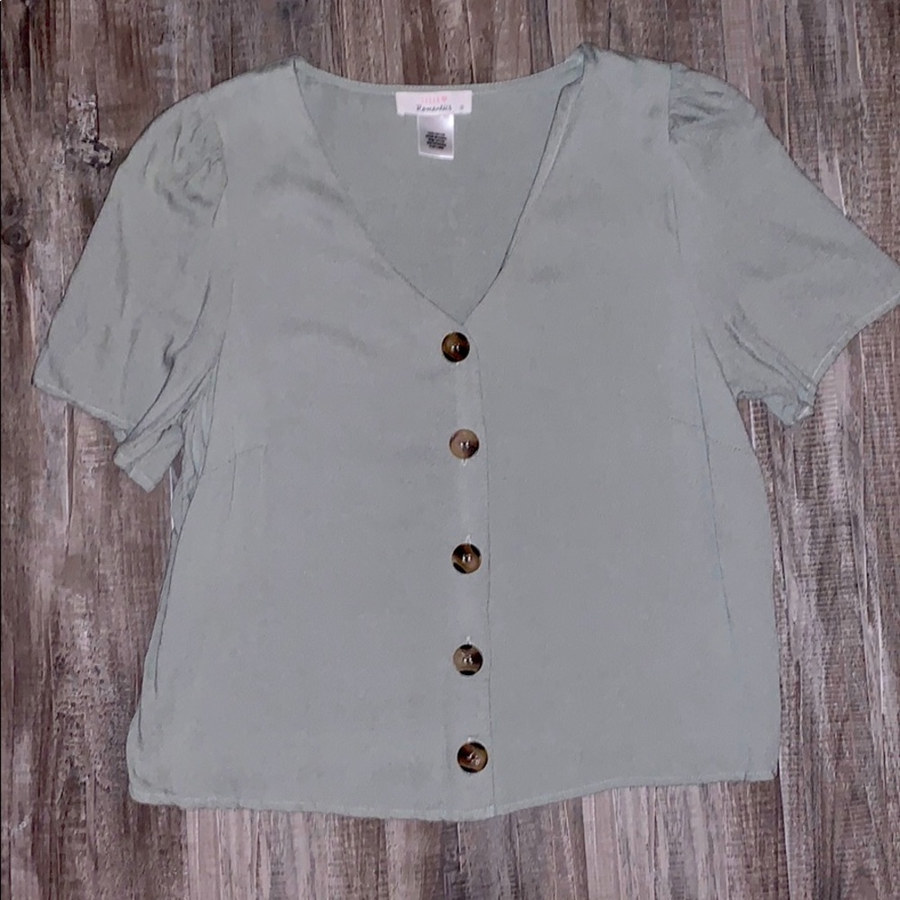 Short sleeved blouse
